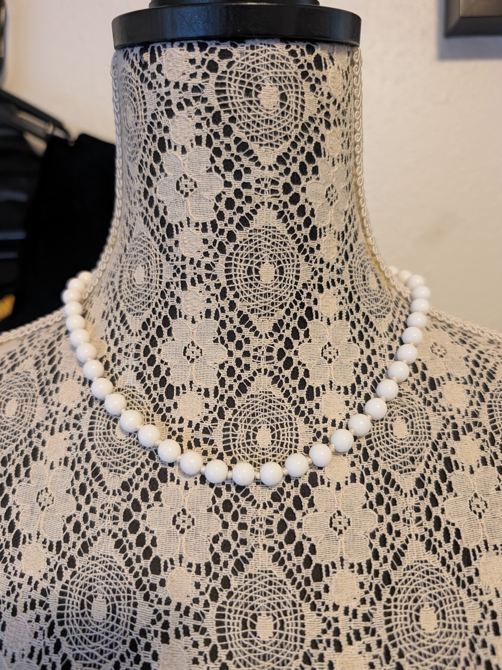 Vintage Milk Glass Beaded Necklace - 70s